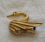 Vintage Dubarry Fifth Ave Bright Shiny Gold Tone Swan Textured Pin