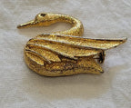 Vintage Dubarry Fifth Ave Bright Shiny Gold Tone Swan Textured Pin
