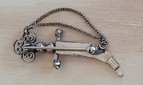 Winard 12K GF Vintage Sword Pin/Brooch