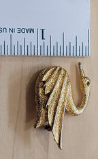 Vintage Dubarry Fifth Ave Bright Shiny Gold Tone Swan Textured Pin