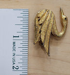 Vintage Dubarry Fifth Ave Bright Shiny Gold Tone Swan Textured Pin