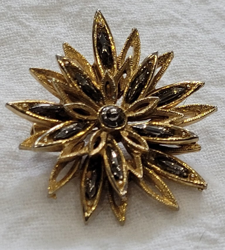 Vintage Roma Gold Tone Brooch - Burst