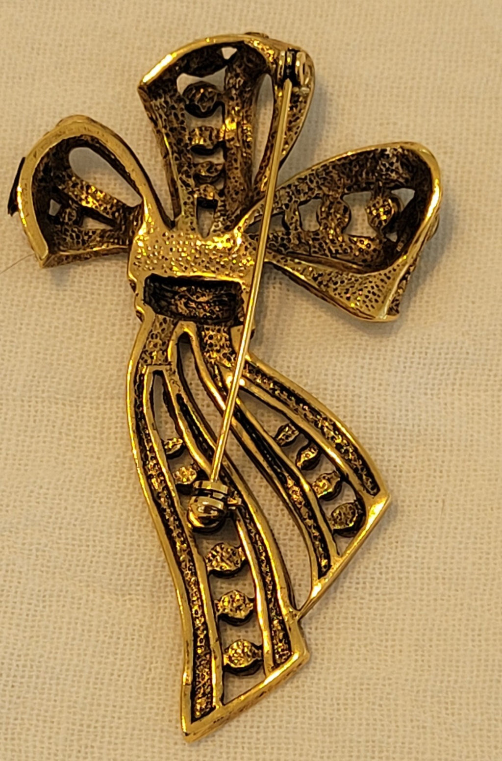 Elegant Vintage Gold Tone & Black Ribbon Brooch